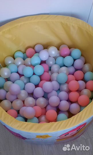 Сухой бассейн Малышарики с шариками