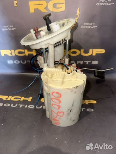 Топливный насос Audi A4 B8 caeb 2009