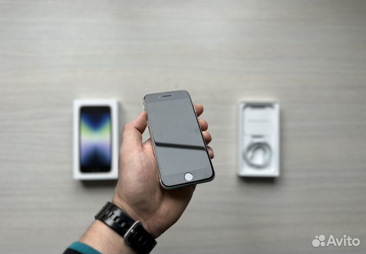 iPhone SE 2022 64gb Starlight - 3 месяца