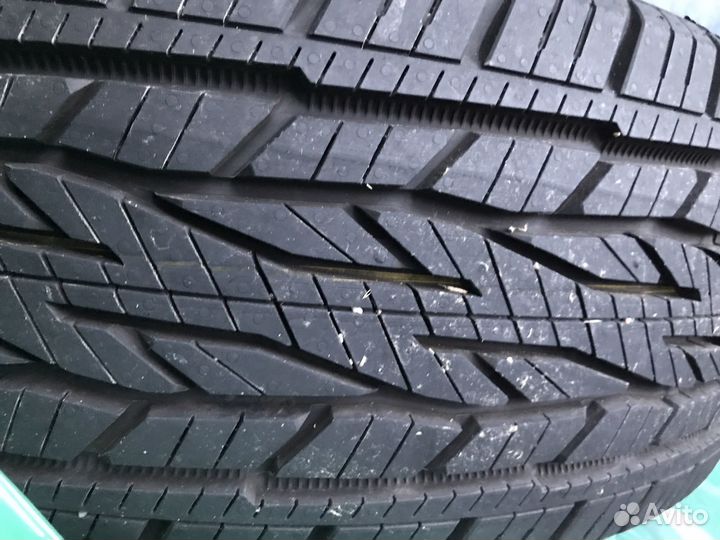 Continental ContiCrossContact LX2 215/60 R17