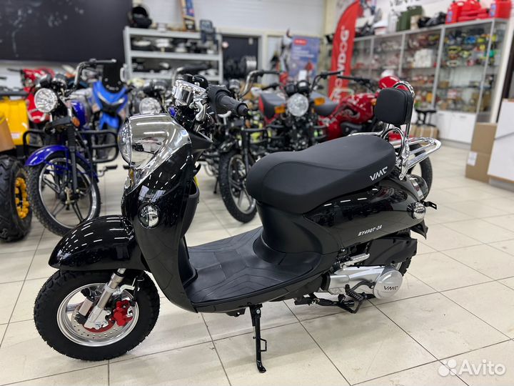 Скутер Vento Retro 150