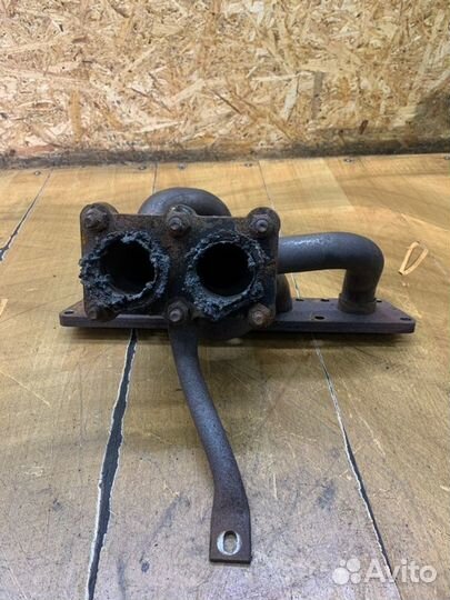 Коллектор выпускной Volkswagen Golf 4 AGN 2000