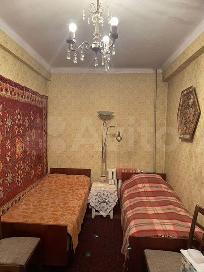 2-к. квартира, 47 м², 1/5 эт.