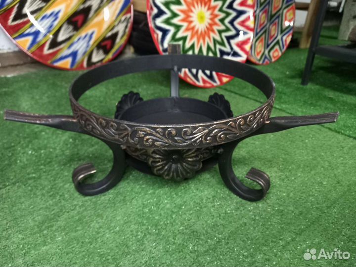 Подставка под садж (казан) кованая