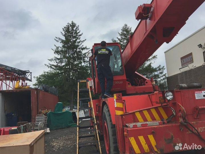 Стекло лобовое 1105х1075 Doosan