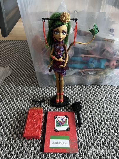 Дженифаер Лонг Jinafire Long монстер хай