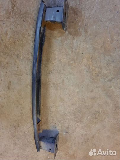 Усилитель заднего бампера Ford Focus 2