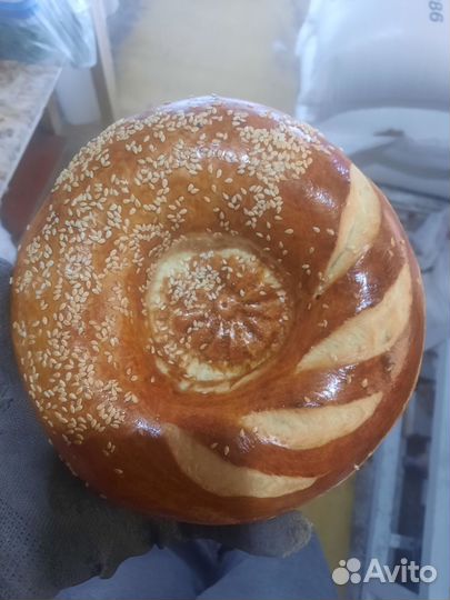 Пекарь тандырщик узбекский лепешка