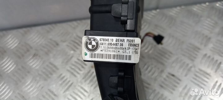 Радиатор отопителя BMW X5 E70 правый задний