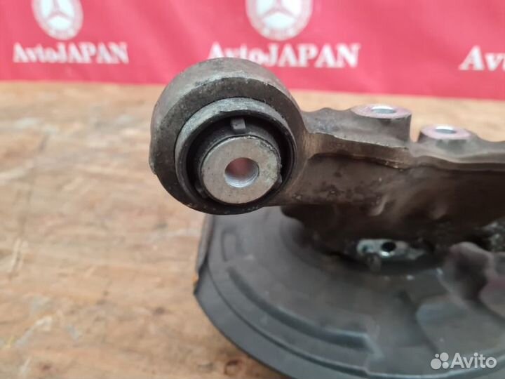 Кулак задний правый Mercedes-Benz B W246 M270.910