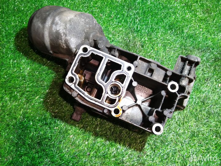 Корпус масляного фильтра с кронштейном бмв е34