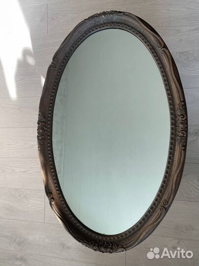 Винтажное зеркало в бронзовой оправе