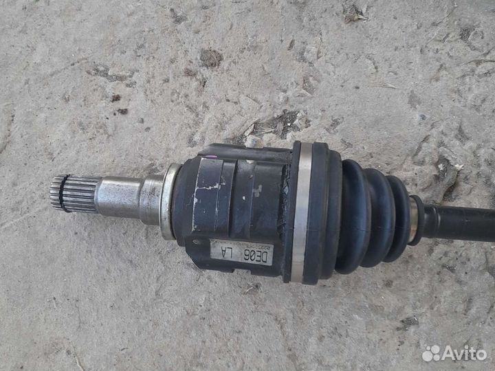 Привод левый Toyota avensis 2 кузов 250 объём 1,8