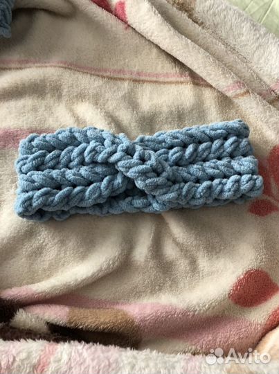 Повязка на голову вязаная