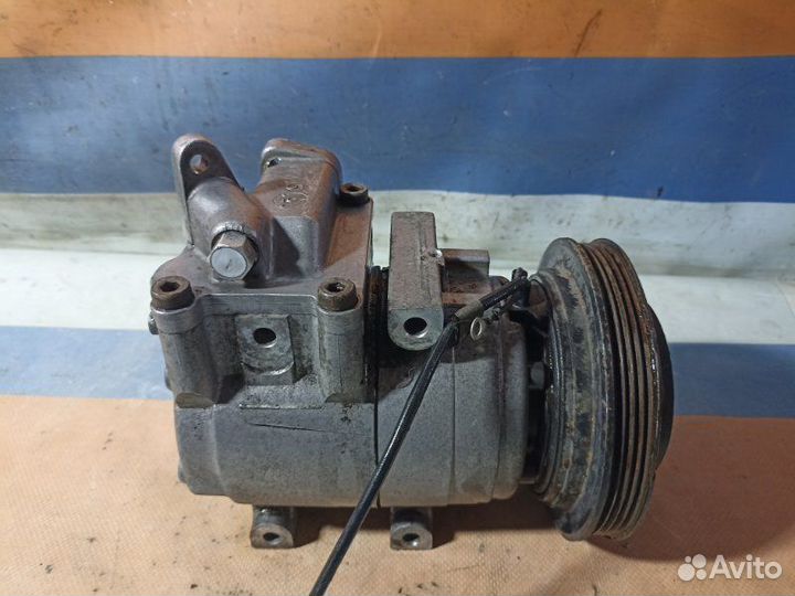 Компрессор кондиционера Kia Spectra