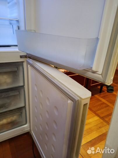 Холодильник бу samsung no frost