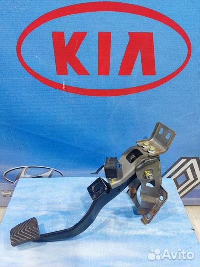 Педаль тормоза Kia RIO 2