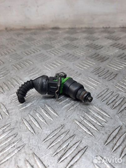 Форсунка Audi A4 кабриолет 2.4 BDV 2004