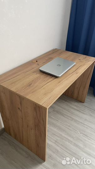 Письменный стол