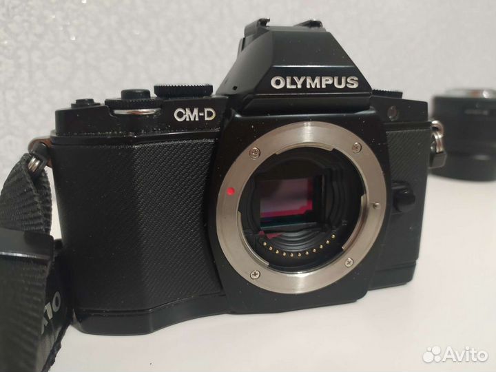 Olympus om-d e-m5 тушка, без объектива