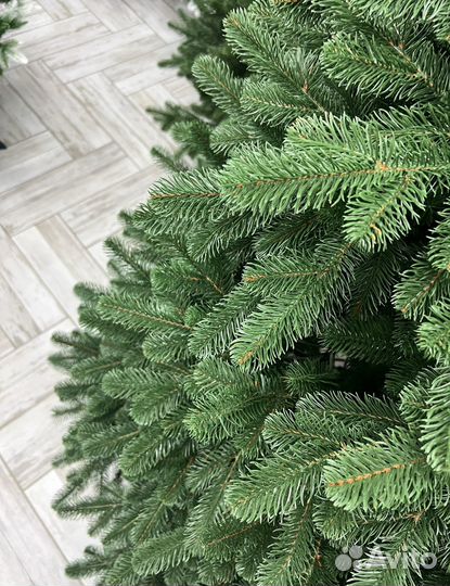 Елка искусственная