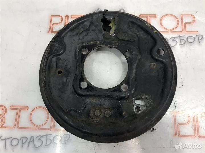 Щит опорный задний левый Toyota OPA