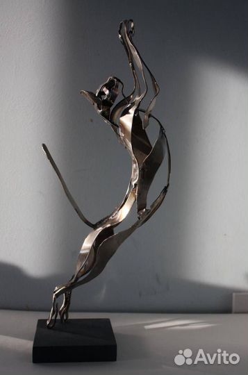 Скульптура из металла