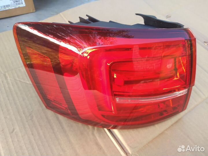 Фонарь левый volkswagen jetta 6