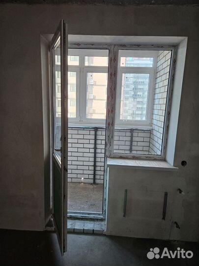 Балконная дверь с окном новая
