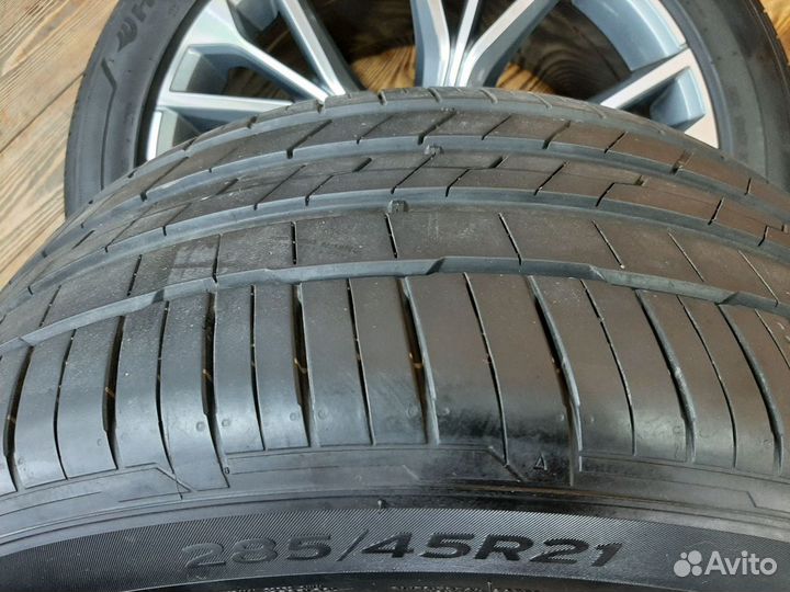 Комплект оригинальных колес r21 для Audi Q8/RS Q8