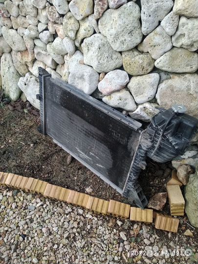 Радиатор охлаждения,гбц и др на sprinter