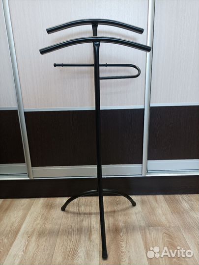 Вешалка для одежды напольная металлическая