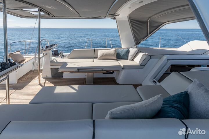 Новая Beneteau Oceanis Yacht 54 в наличии