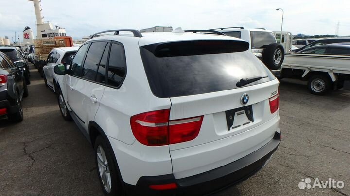 Крыло заднее левое правое BMW X5 E70