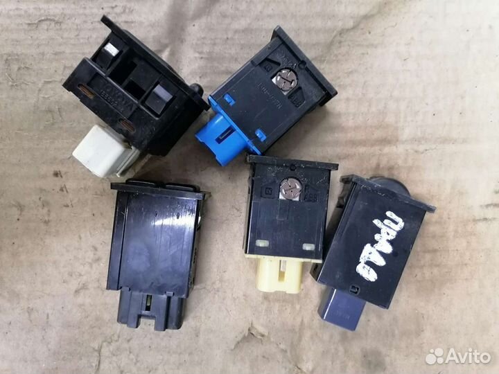 Кнопки Toyota Land Cruiser Prado 90