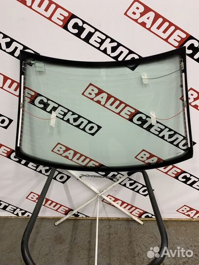 Заднее стекло на Audi Q7