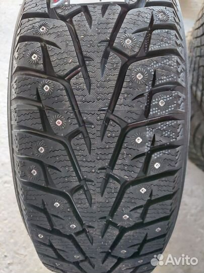 Yokohama Ice Guard Stud IG55 215/60 R16 99T
