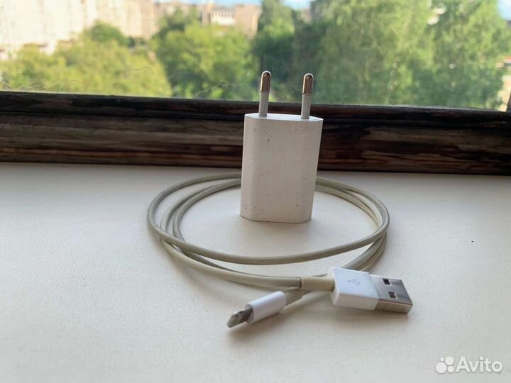Зарядное устройство для iPhone (оригинал)
