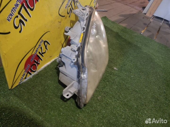 Фара toyota crown GRS180 GRS181 GRS182 GRS183 GRS1