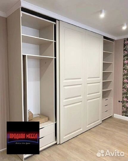 Шкаф распашной