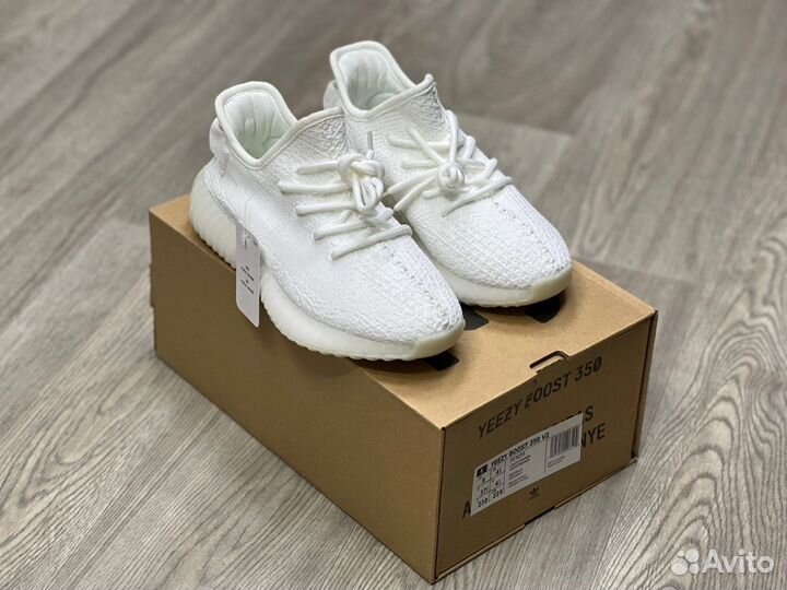 Кроссовки Adidas Yeezy Boost 350 v2 White (36-45)