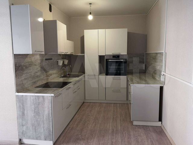 3-к. квартира, 80 м², 5/16 эт.