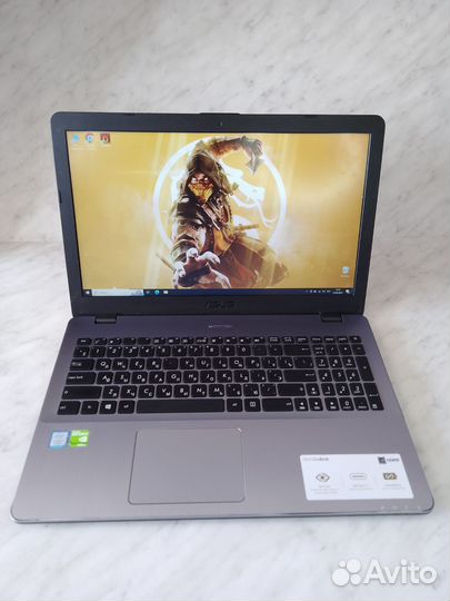 Asus i7-7gen/озу-16гб/Для Игр/Работы/Учебы/FullHD