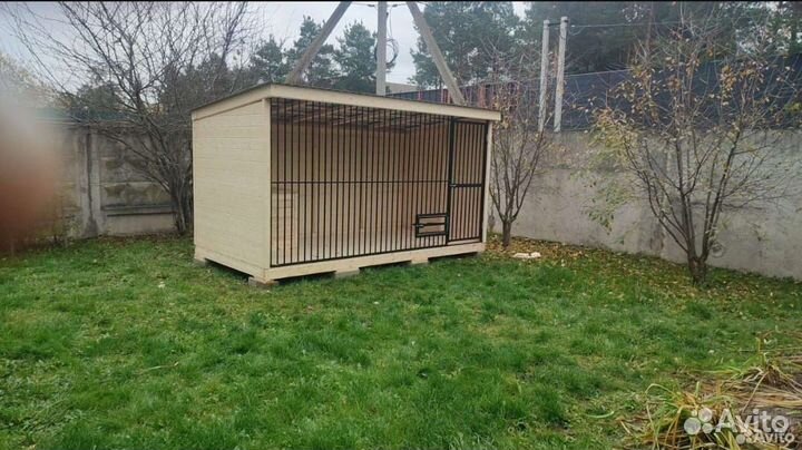 Вольер с выгулом