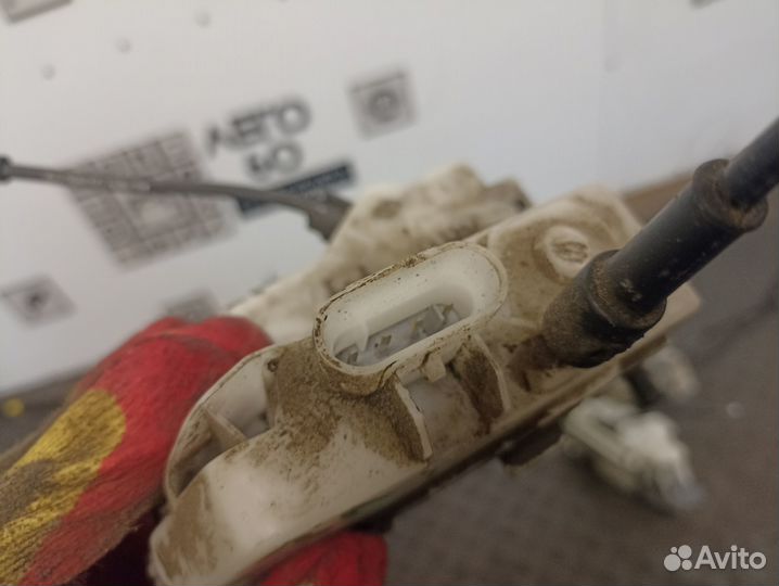 Замок двери для Nissan Primera P12E