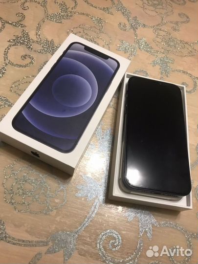 iPhone 12, 64 ГБ