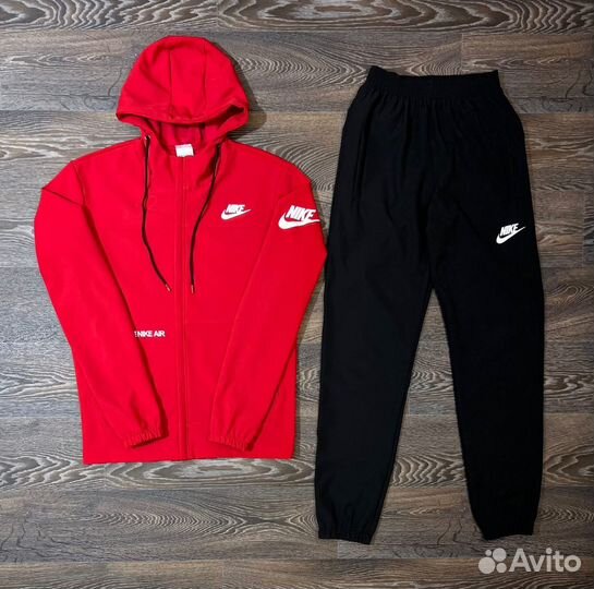 Спортивный костюм Nike