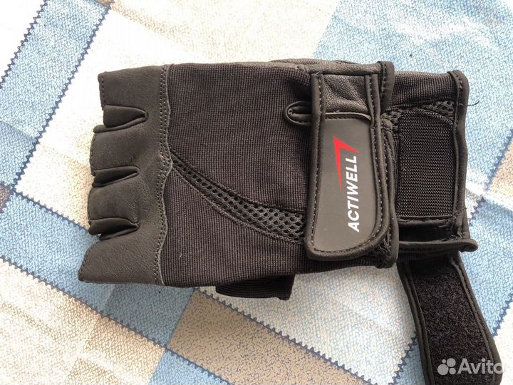 Велоперчатки