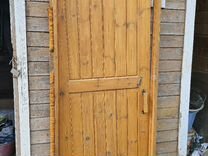 Дверь цельная деревянная