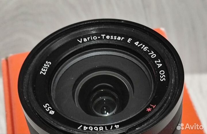 Объектив Sony Zeiss Vario-Tessar E 16-70/F4 ZA oss